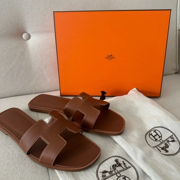 Hermes Oran Sandals in “Gold” size 40 - Picture 3 of 7